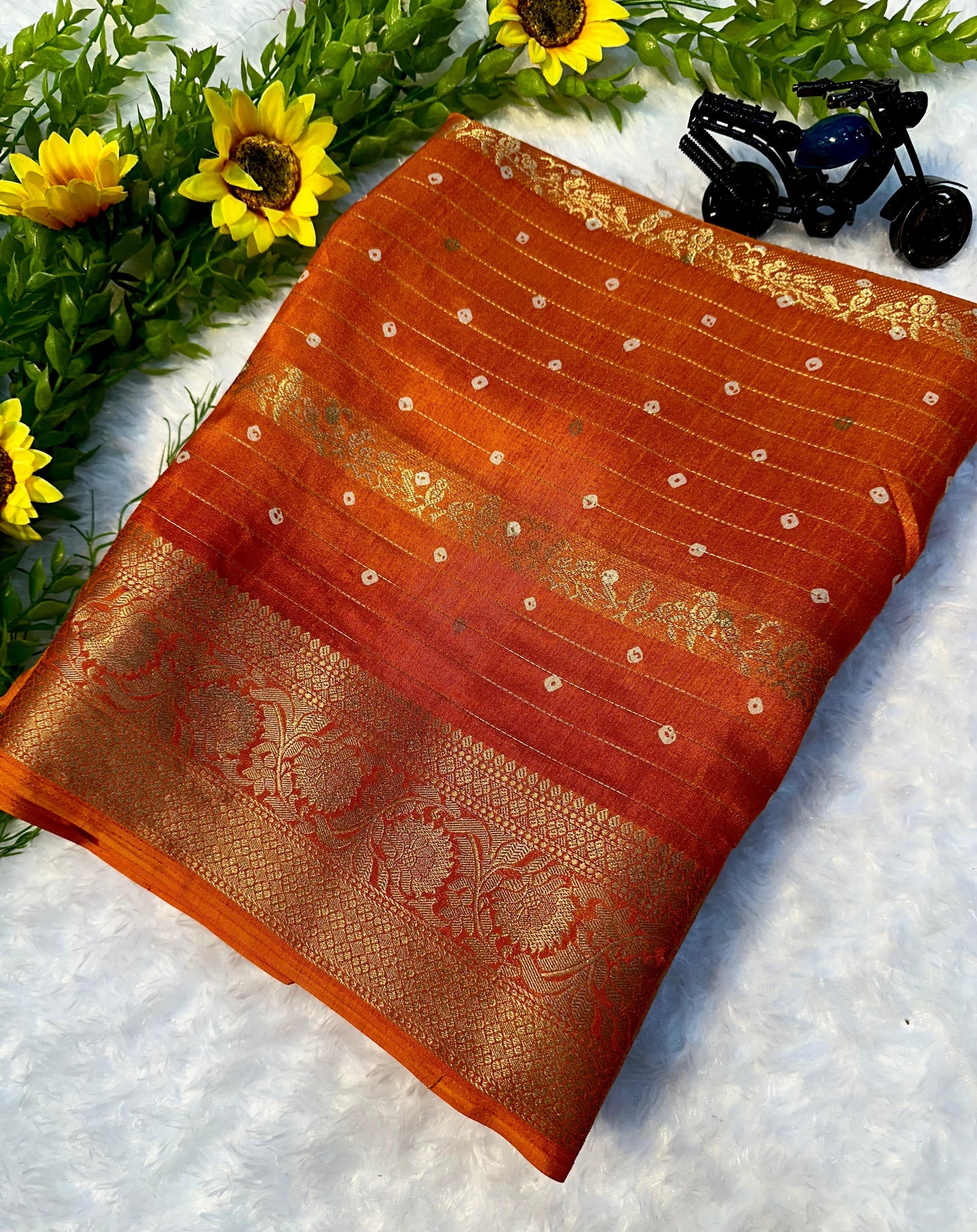 Beautiful heavy mysore silk saree with all over weaving and fantastic two tone padding border